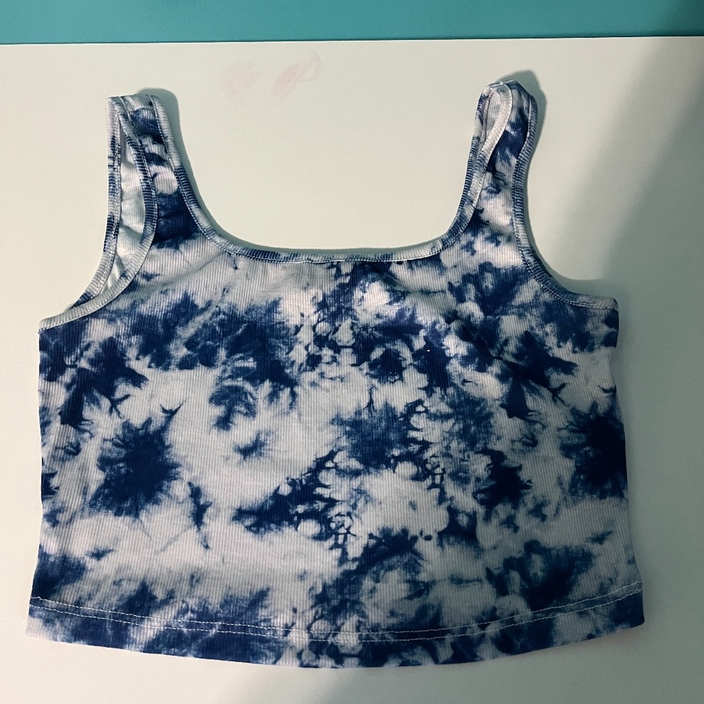 SHEIN Crop Top